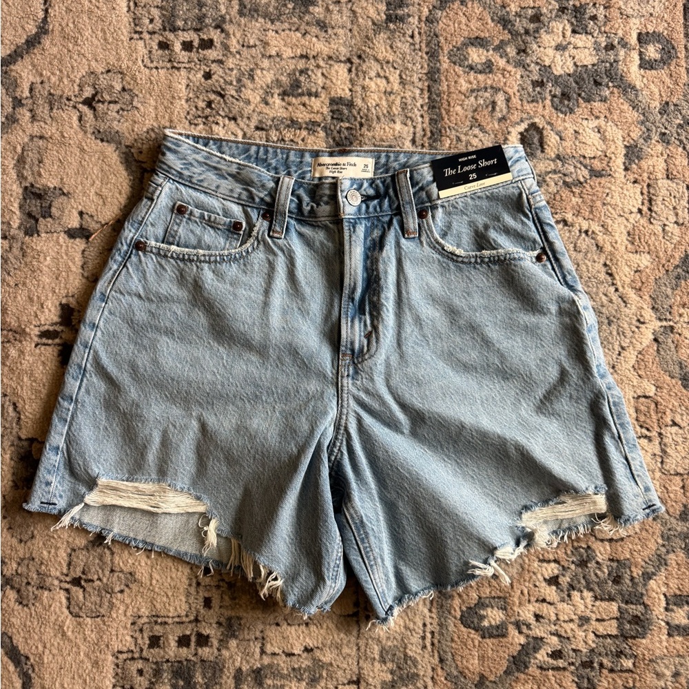 Abercrombie & Fitch Curve Love High Rise Shorts